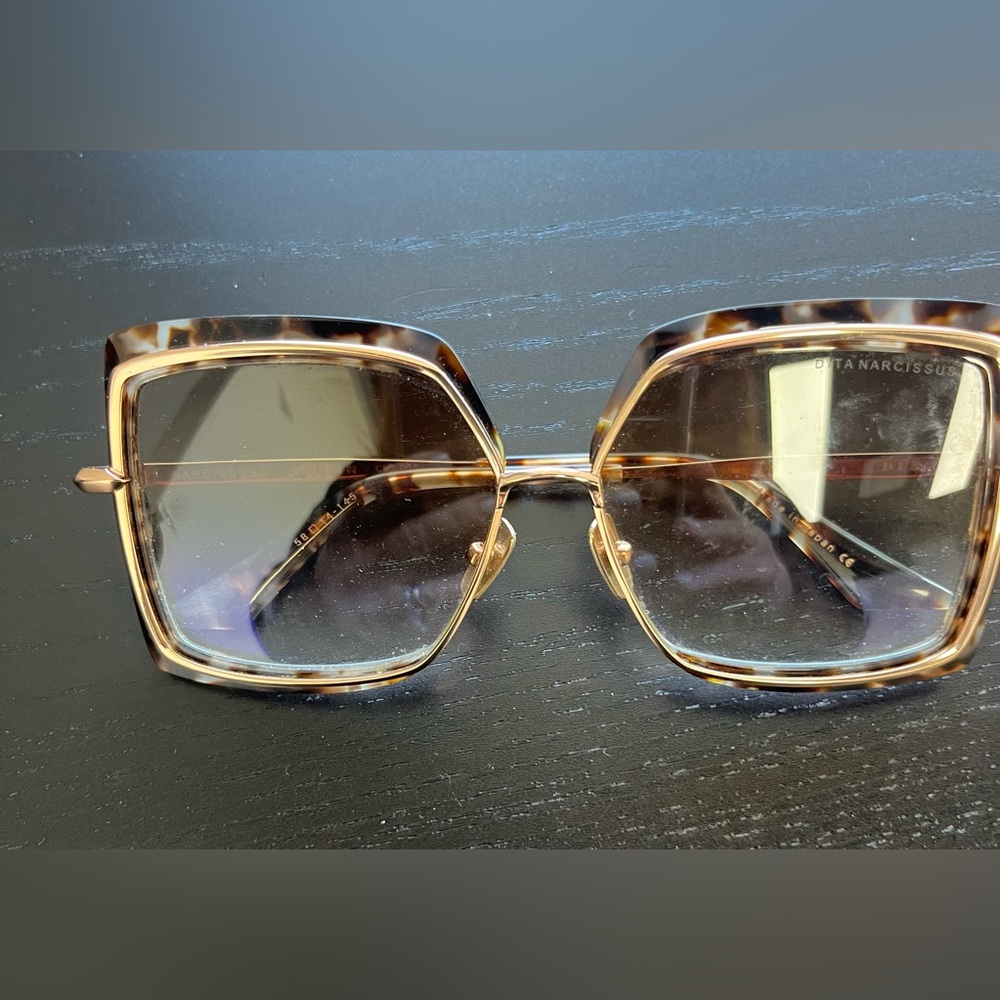 Tortoise Shell Square Sunglasses - image 2